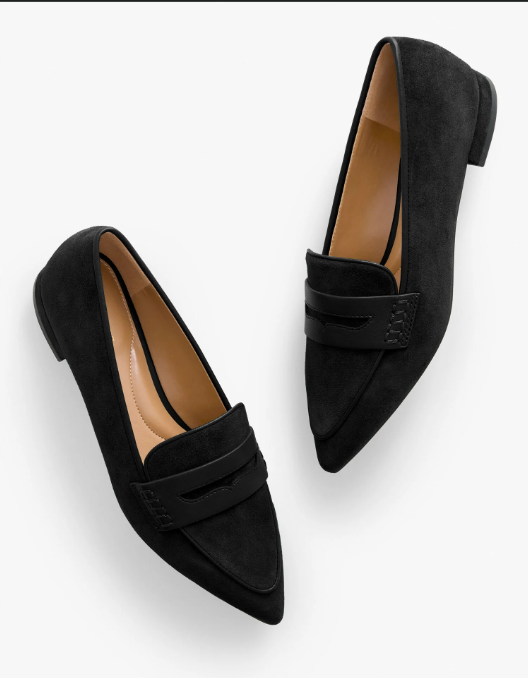 Pointed-toe women's loafers - avoid